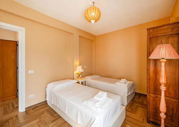 Terrazza Apuana A Few Steps From The Sea - Happy Апартаменты